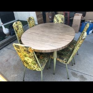 1960’s kitchen dining room set